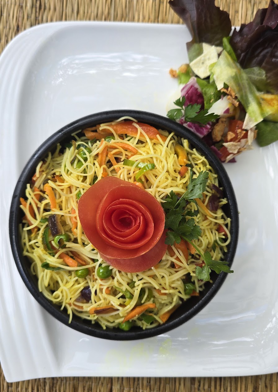 125 · Fried Noodles mit verschiedenen Gemüsen
