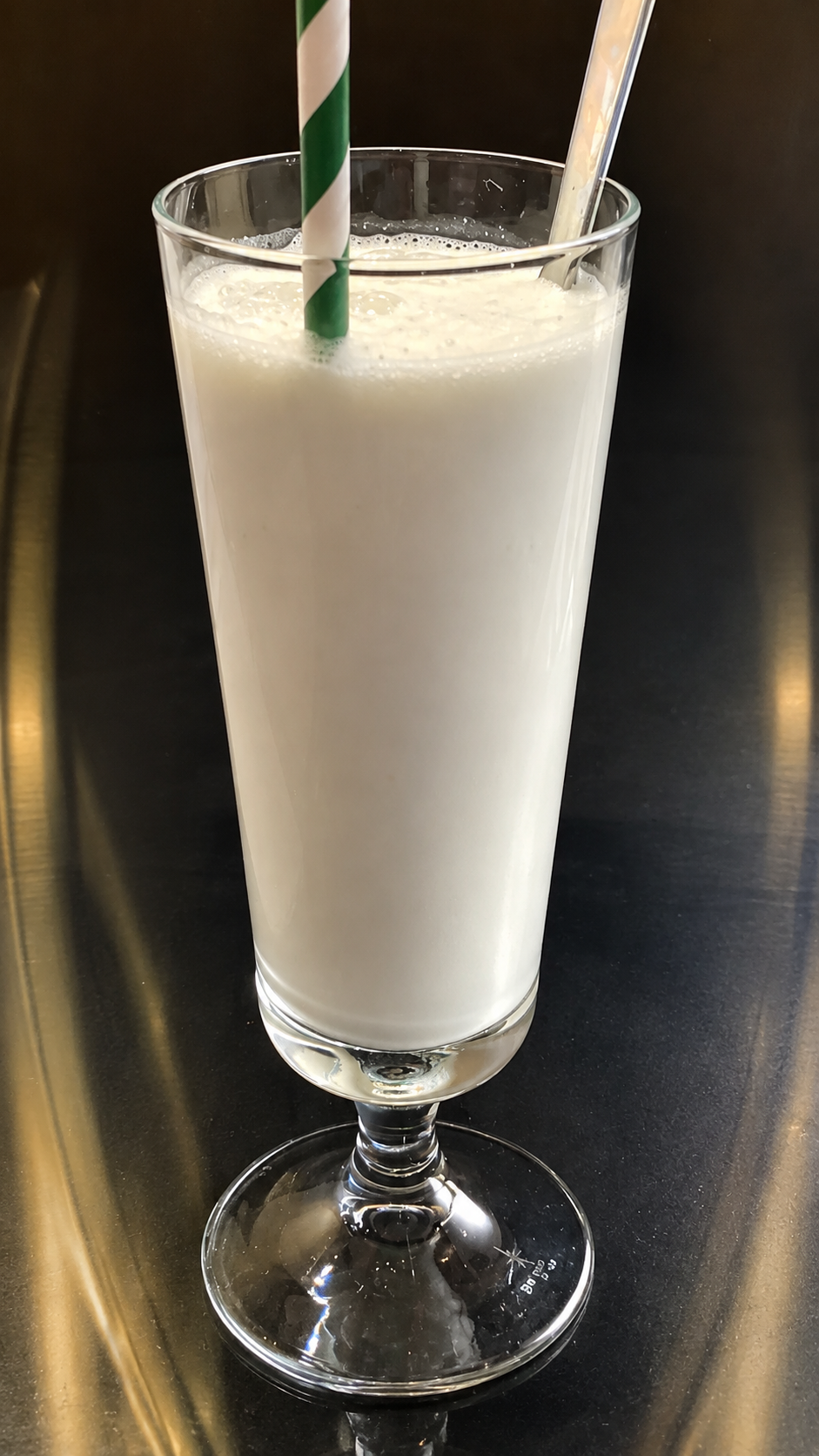 Kokosnussmilch auf Eis